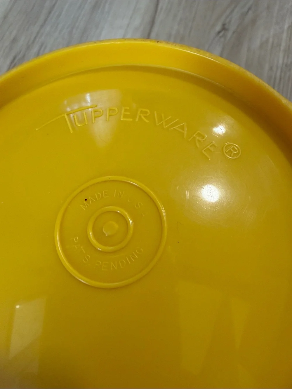 Vintage Tupperware Yellow Serving Storage Bowl Sunburst Lid Retro MCM USA
